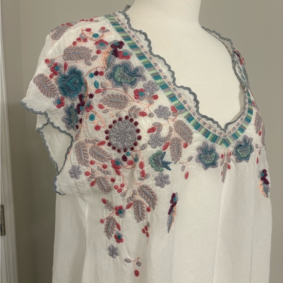 Johnny Was Women's Hayden Tunic In White Multi Colored Embroidery Size Large - Picture 2 of 10